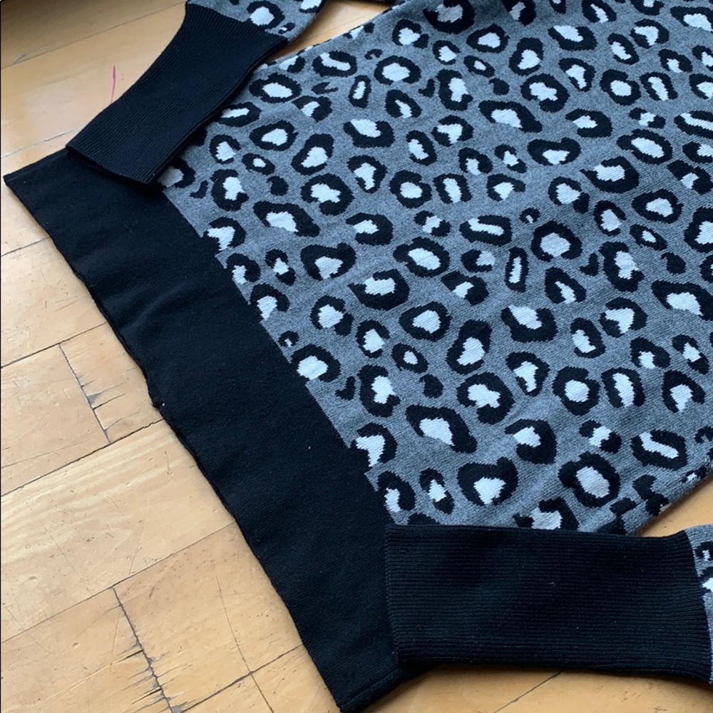RACHEL ZOE Leopard Print Zip Up Sweater - Picture 10 of 14
